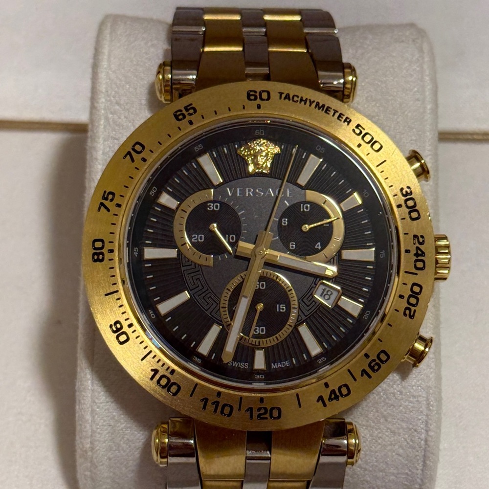 Versace Watch for men The Bold chronograph from Versace is the perfect urban, sp